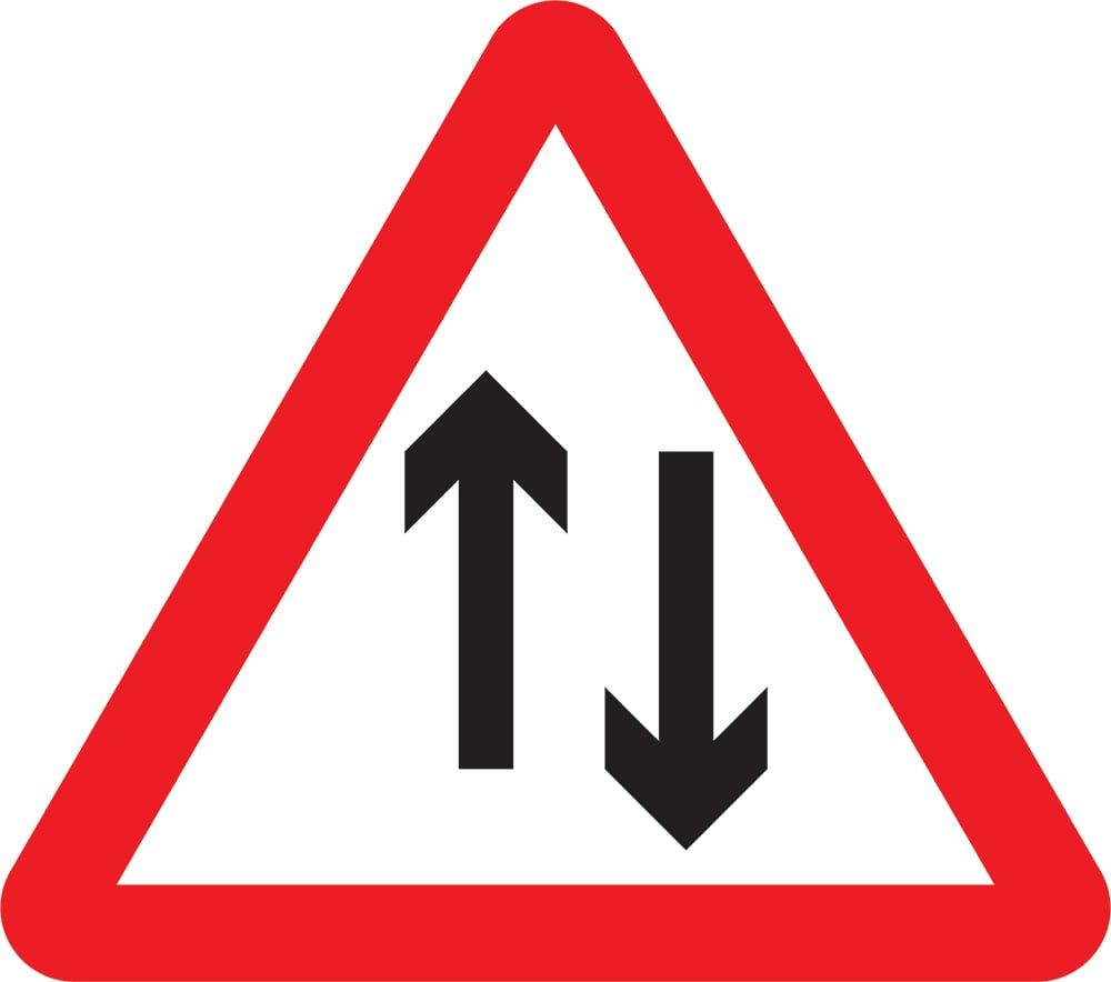 Signage: Two Way Traffic (WARN0009)