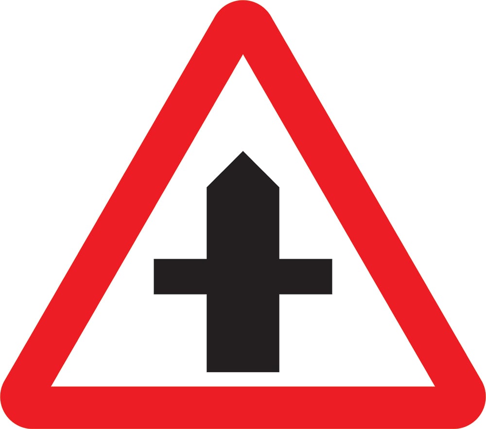 Signage: Crossroads Ahead (WARN0024)