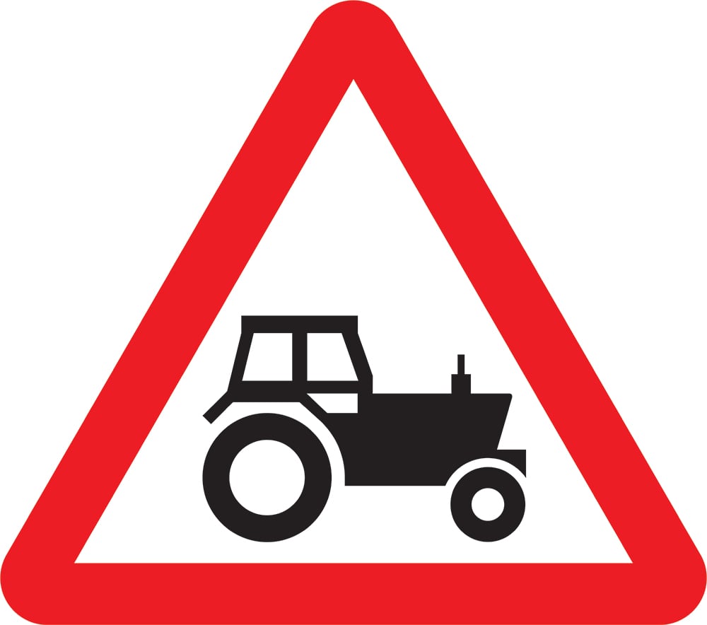 Signage: Warning Tractor Crossing (WARN0036)