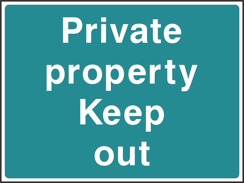 Signage: Private Property Keep Out (COUN0082)